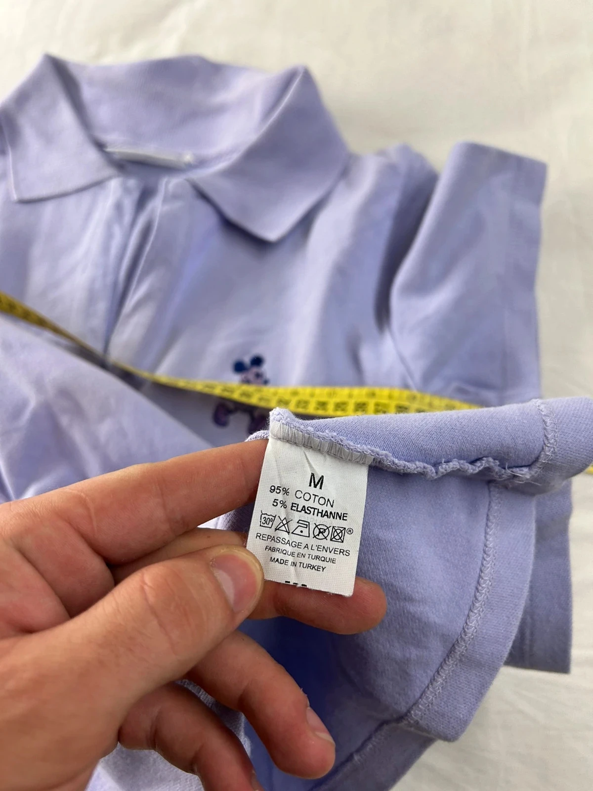 Polo violeta Lila Disneyland resort paris estilo retro Y2K logo bordado talla M – photo 10